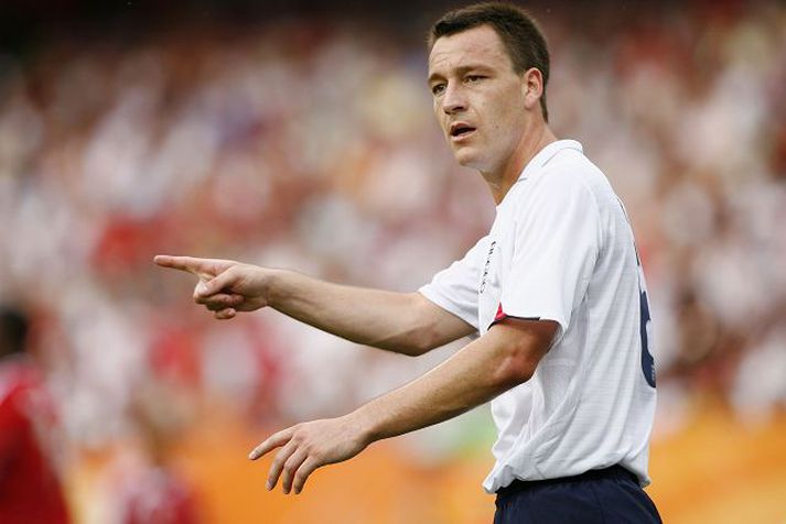 nýr fyrirliði John Terry hefur tekið við fyrirliðabandinu.