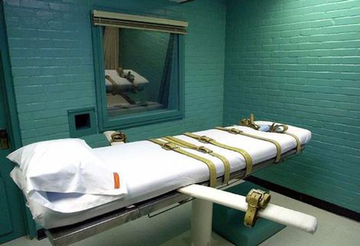 Bekkur, notaður við aftökur.