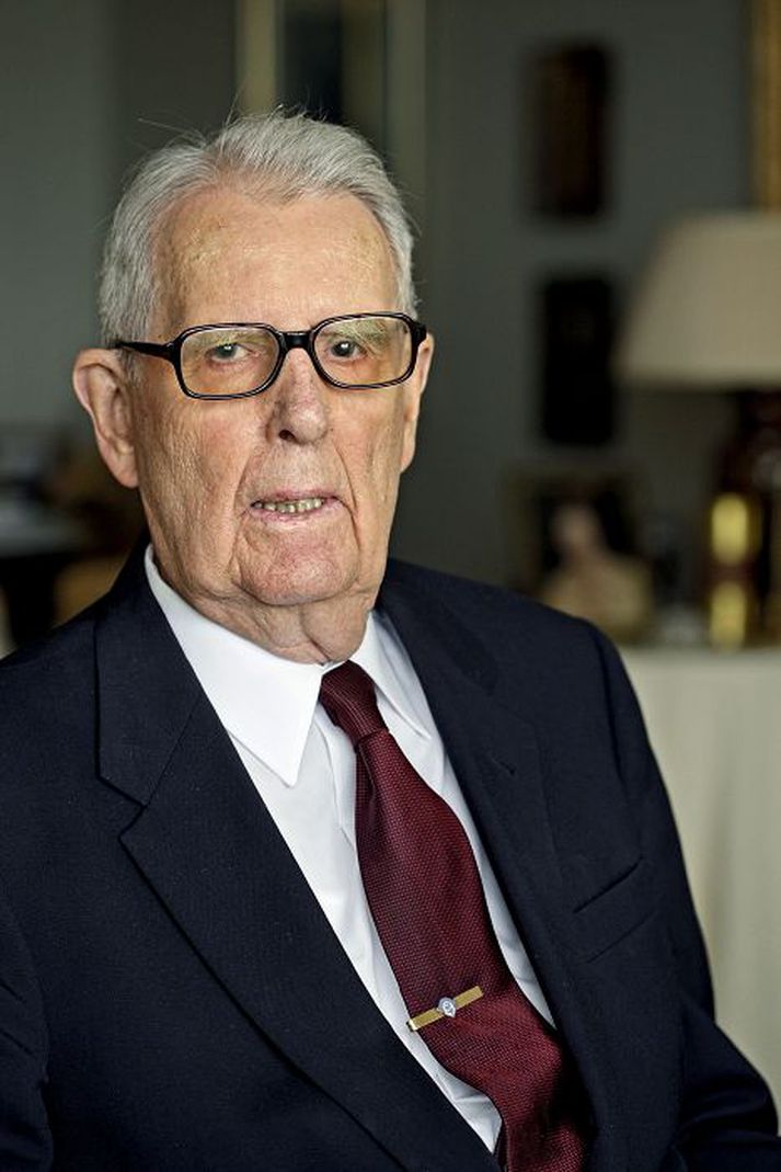 Jónas H Haralz
