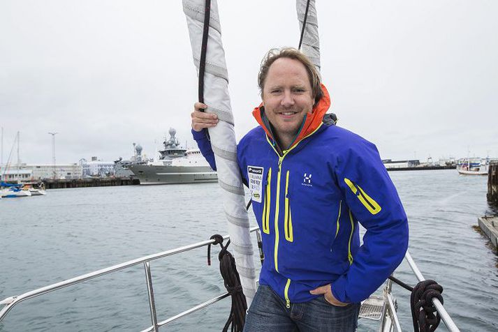 Ola Skinnarmo í Reykjavíkurhöfn. "Það er mikil áskorun að finna bát sem liggur djúpt, langt úti í fjarskanum,“ segir hann.