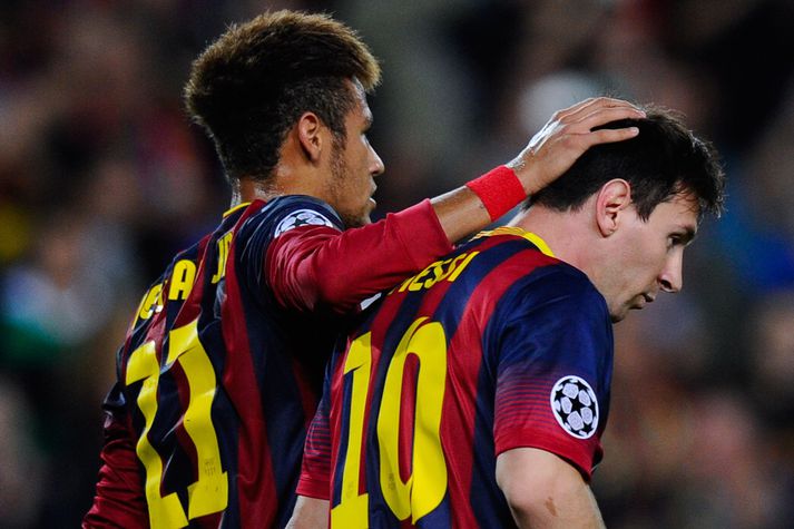 Neymar og Messi fagna.