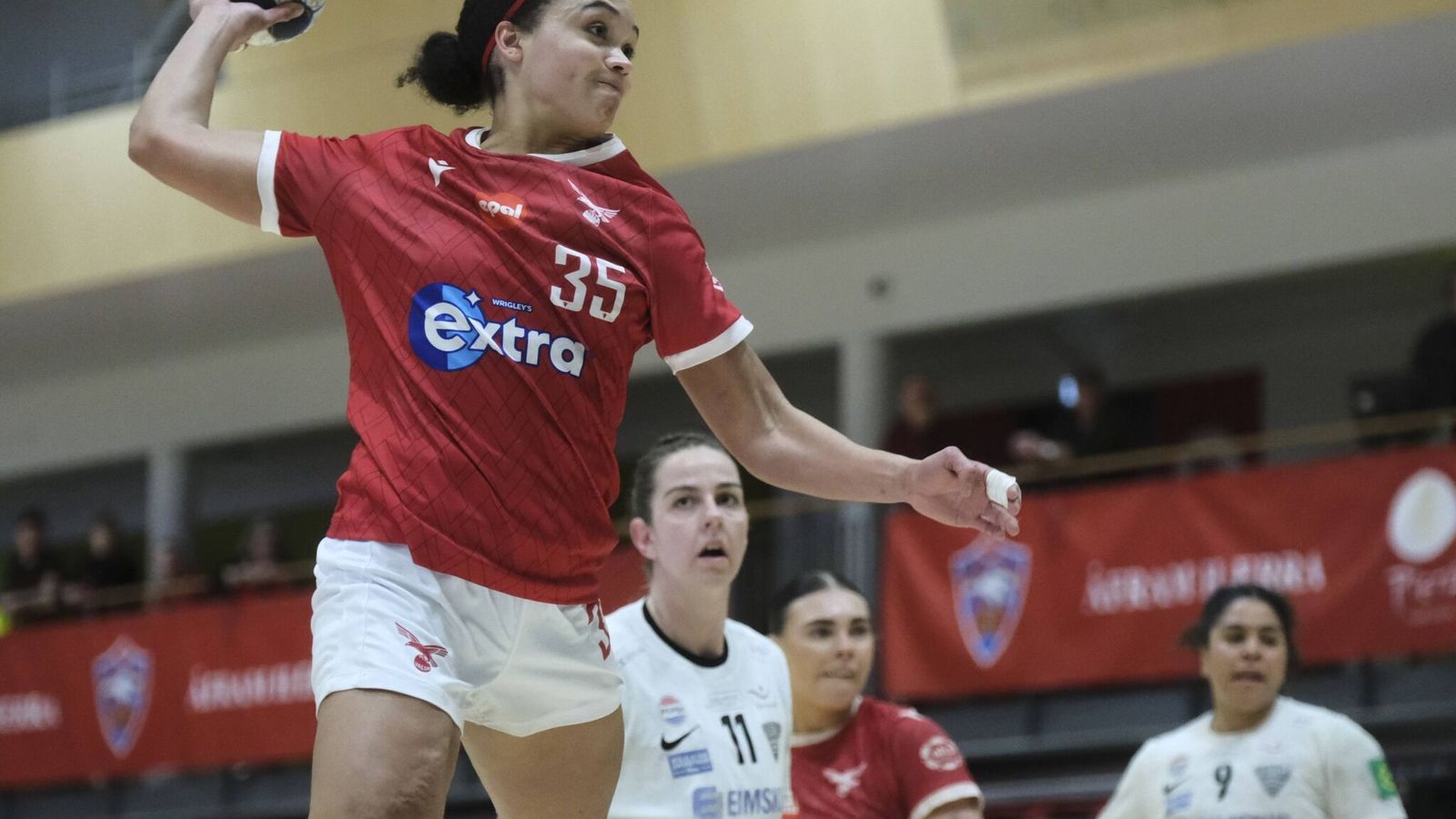 Upp­gjörið: ÍBV - Valur 26-30 | Valur tryggði sér titilinn í annarri til­raun