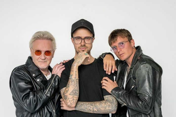Herbert Guðmundsson Bjarki Ómarsson og Patrik Atlason sömdu lagið saman.