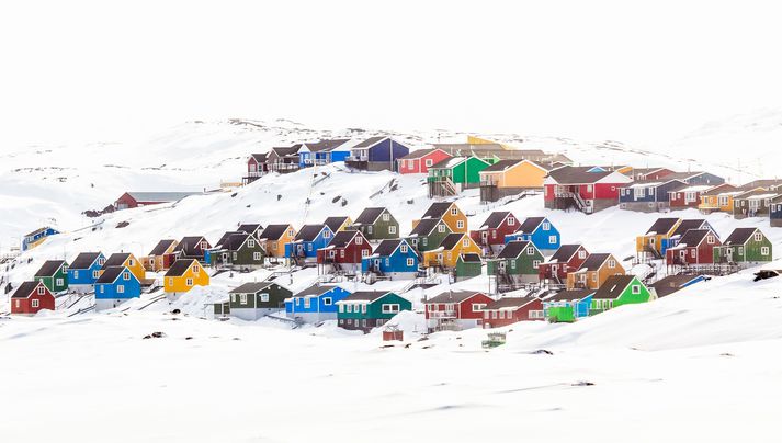 Aasiaat er fjórði stærsti bærinn á Grænlandi og eru íbúar þess um þrjú þúsund.