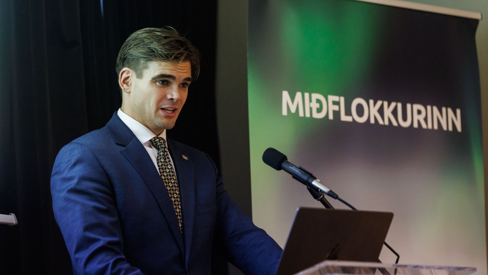 Leiðir á­fram unga miðflokksmenn