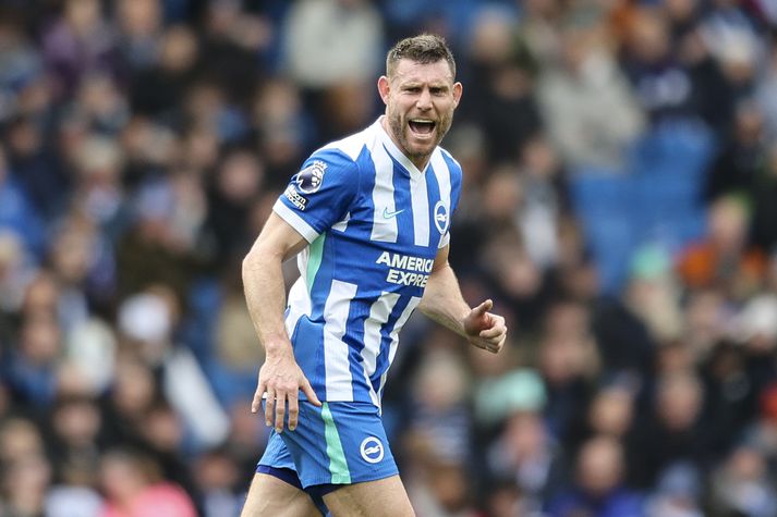 James Milner bætti leikjametið sem leikmaður Brighton & Hove Albion en hann lék fimm leikjum fleiri en Gareth Barry í ensku úrvalsdeildinni.