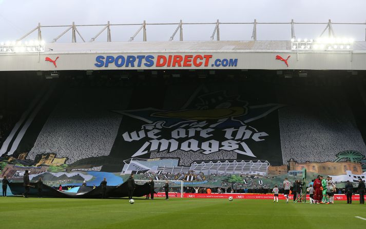 Reikna má með að Sports Direct skiltið á heimavelli Newcastle fái að fjúka ef félagið fær nýja eigendur.