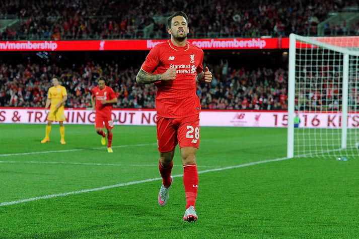 Danny Ings fagnar fyrsta markinu.