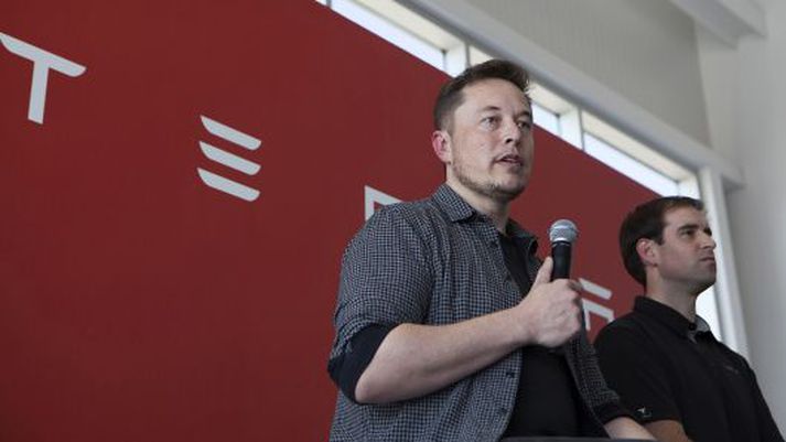 Elon Musk, stofnandi Tesla, bindur miklar vonir við Model 3-bíla fyrirtækisins.