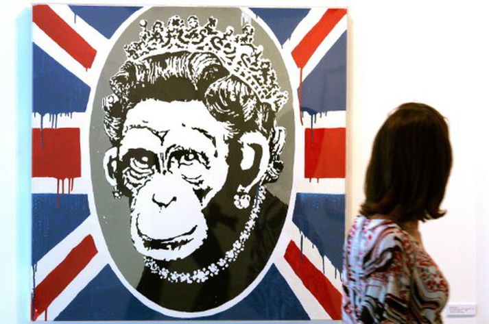 Eitt af fyrri verkum Banksy, Deride and Conquer.