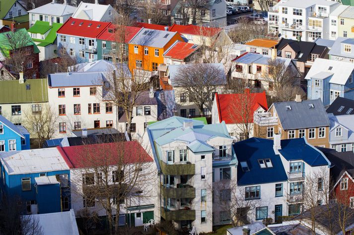 Fjölgun gistinátta erlendra ferðamanna í Airbnb var hátt í fjórfalt meiri en á heilsárshótelum í fyrra.