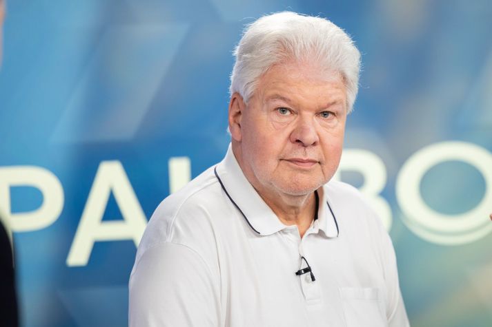 Ólafur Þ. Harðarson stjórnmálafræðingur segir fjórflokkinn í hættu. 