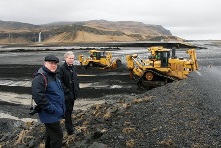 Kristján Möller skoðaði aðstæður í gær. Mynd/ GVA.