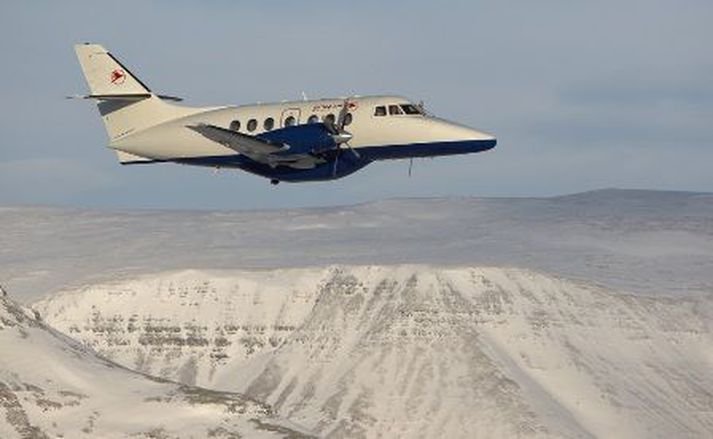 Flugmiðinn mun kosta 8.500 krónur og gildir samningurinn út sumarið 2015.