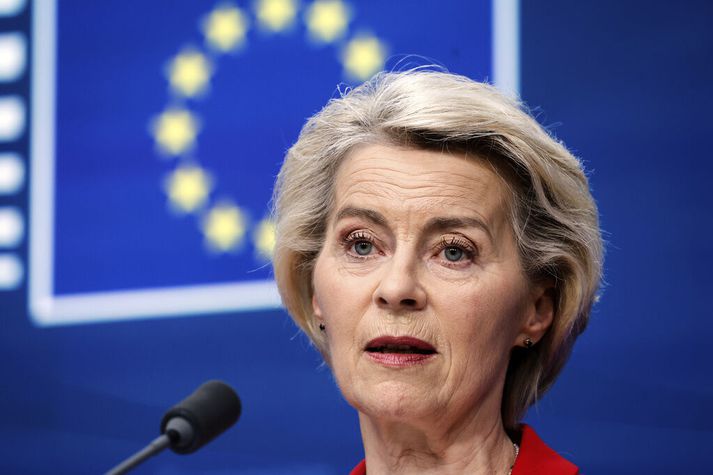Ursula von der Leyen, forseti framkvæmdastjórnar ESB, segir ekkert dulið hafa verið í samskiptum sínum við lyfjarisa í heimsfaraldrinum.