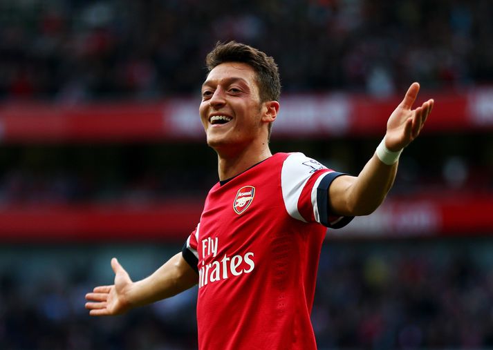 Mesut Özil hefur verið í kuldanum hjá Arsenal undanfarna mánuði.