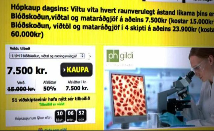 Fjöldi fólks hefur keypt sér sérstakt tilboð í blóðskoðun hjá fyrirtæki sem segist skoða blóð undir öflugri smásjá sem tengd er við tölvu.