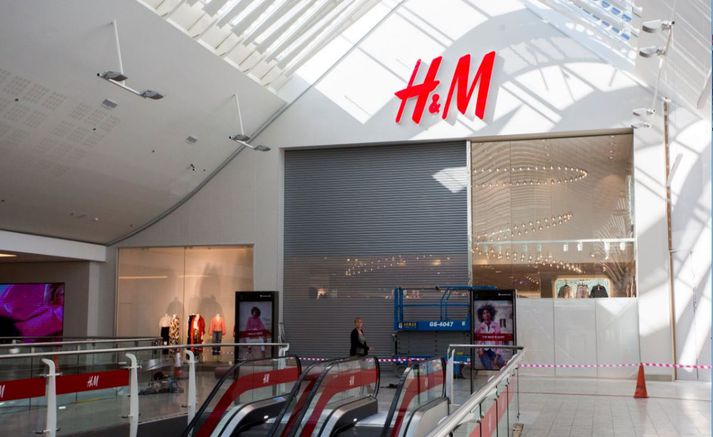 Íslendingar bíða forvitnir eftir því að sjá inn í H&M í Smáralind