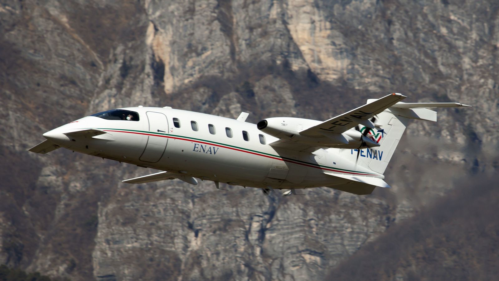 Þýskur líkams­ræktar­frömuður um borð í vélinni sem hvarf - Vísir