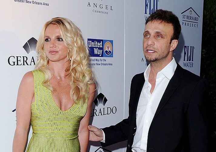 Britney Spears og Larry Rudolph árið 2011.