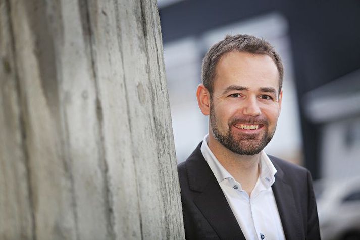 Jacob Bundsgaard, borgarstjóri í Árósum, er hrifinn af flutningi borgarstjóraskrifstofu úr miðbænum og íhugar að fara svipaða leið. 
Fréttablaðið/Daníel