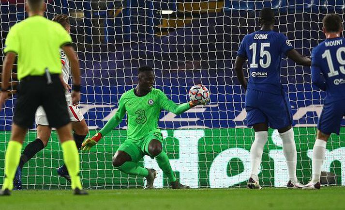 Mendy ver frábærlega í jafnteflinu markalausa gegn Sevilla á Brúnni í gær.