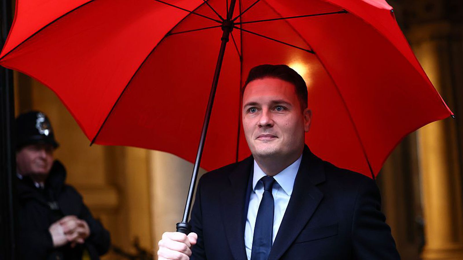 Streeting sagður munu skora Starmer á hólm í vikunni