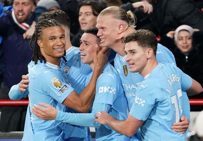 Manchester City er ríkjandi bikarmeistari.