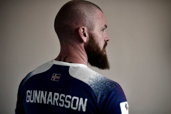 Aron Einar Gunnarsson er í stóru viðtali á heimasíðu FIFA.