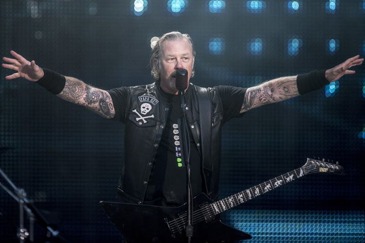 Hetfield er 56 ára gamall og hefur lengi glímt við áfengissýki og fíkn.