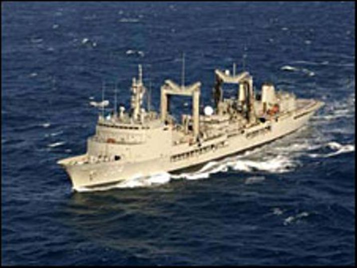 Hmas Success á æfingu.