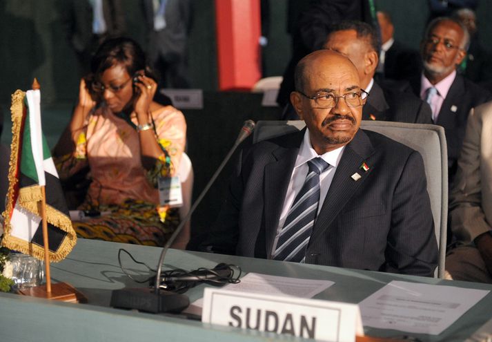 Omar al Bashir, forseti Súdans, á leiðtogafundi í Nígeríu í gær.