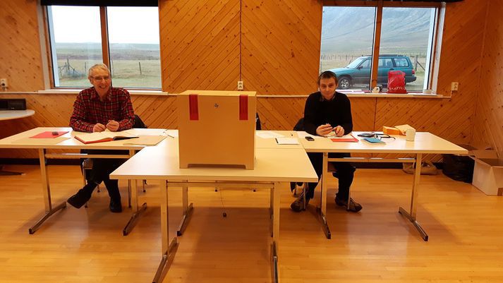 Frá kjörstað í Félagsheimilinu í Trékyllisvík í fyrra.