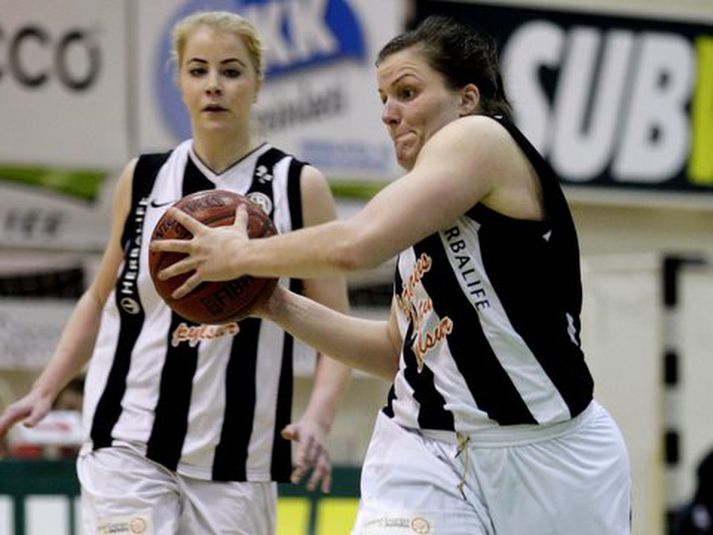 Hildur Sigurðardóttir, fyrirliði KR, var einbeitt í kvöld.