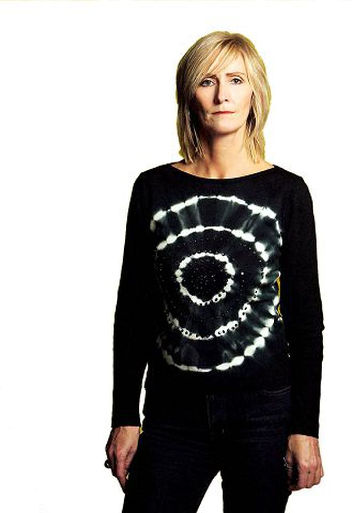 Inga Sólveig Friðjónsdóttir sýnir verk frá árunum 2003-2010 í SÍM-húsinu, Hafnarstræti 16.