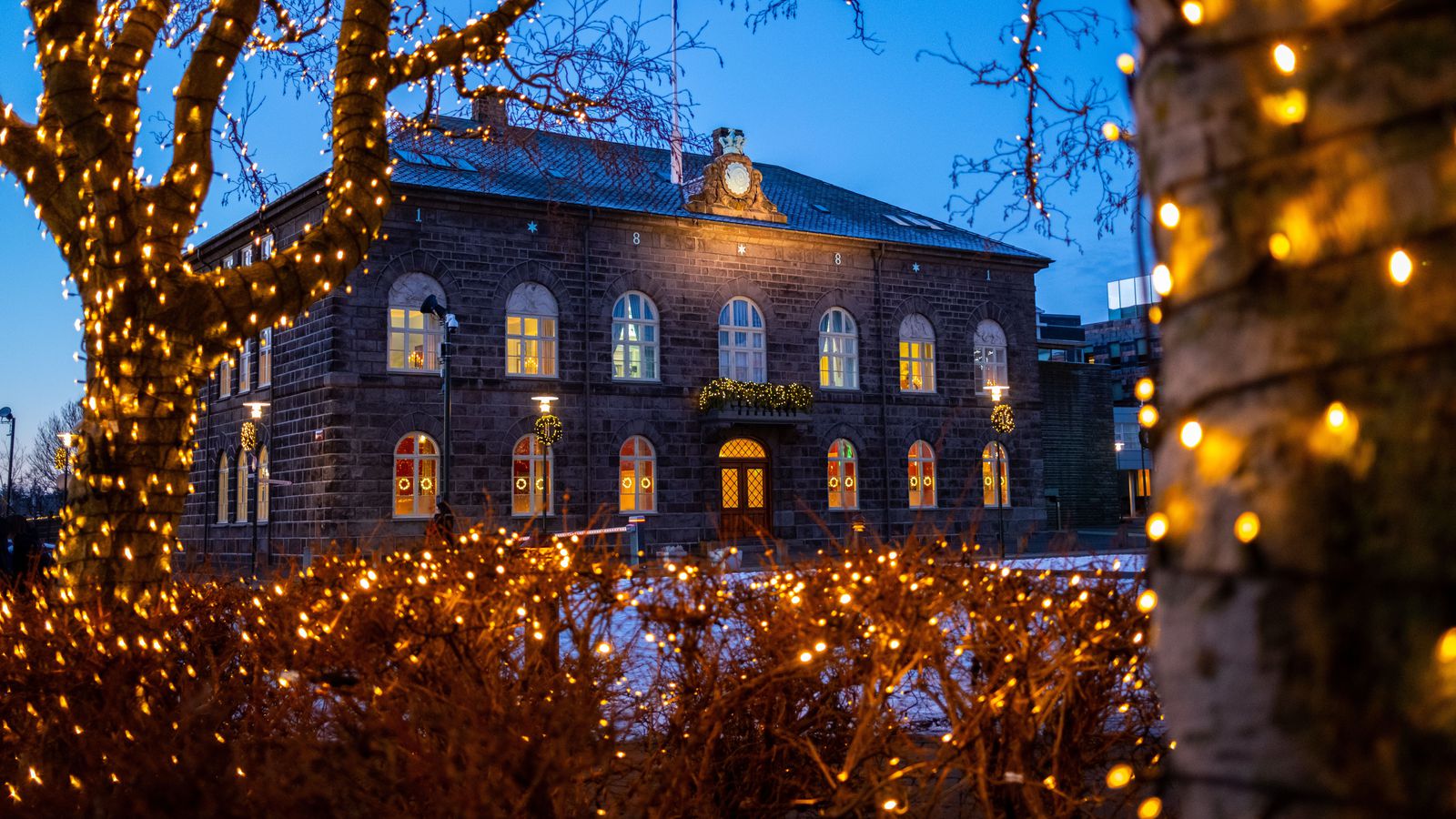 Al­þingi kemur saman í dag eftir jóla­frí