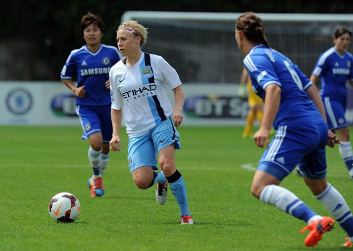 Betsy Hassett í leik með Manchester City.