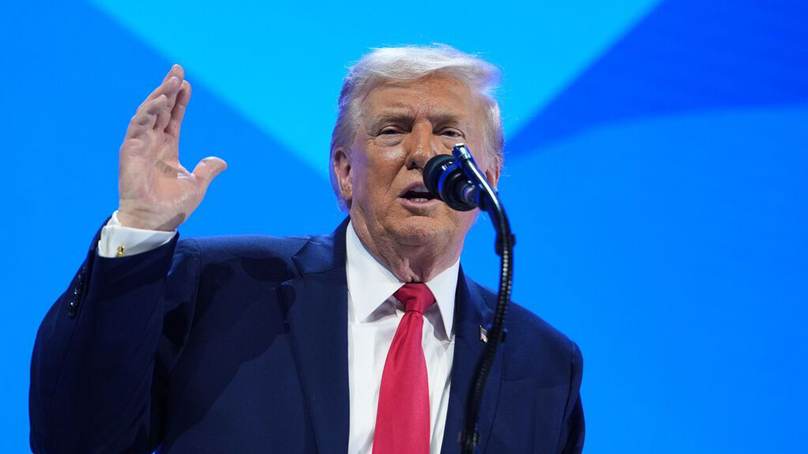 Fyrstu við­brögð við ræðu Donalds Trump: „Ég bíð enn eftir að mennirnir í hvítu sloppunum nái í hann“