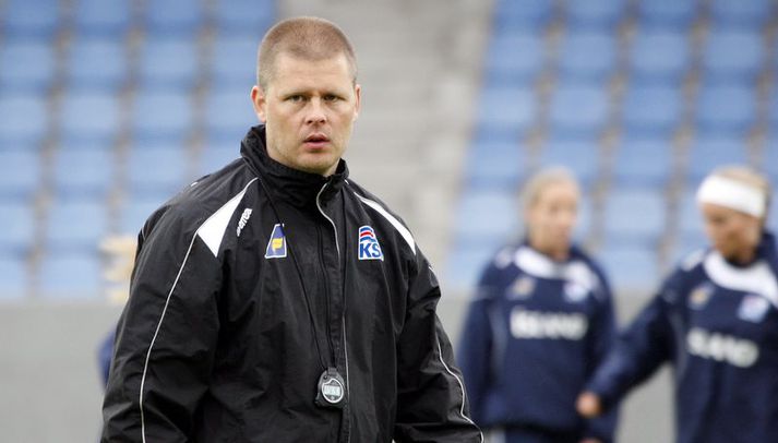 Sigurður Ragnar Eyjólfsson, þjálfari íslenska kvennalandsliðsins.