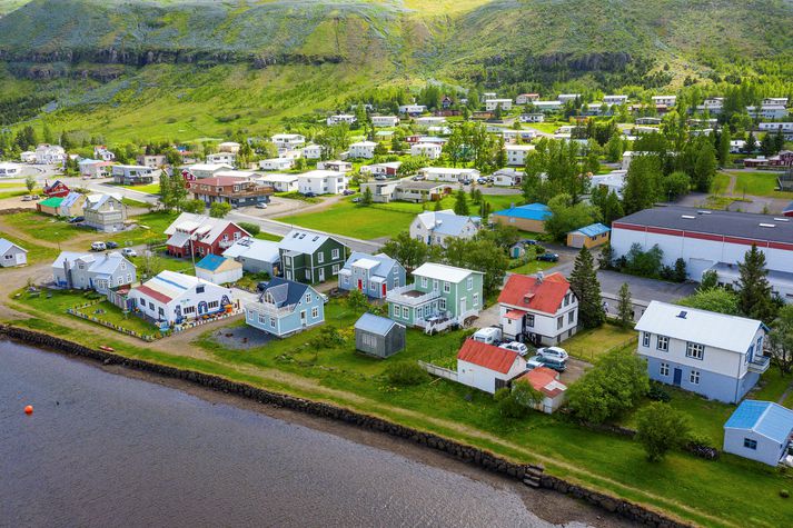 Seyðisfjörður er hluti af hinu nýja sveitarfélagi. Íbúar sveitarfélagsins telja Múlaþing besta nafnið af þeim sem hægt var að velja á milli í nafnakönnun.