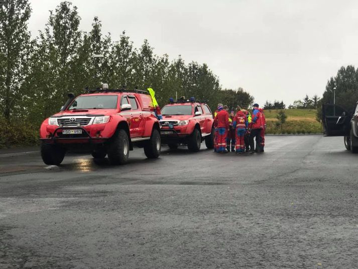 Leitað var að konunni með hjálp björgunarsveita í dag og var meðal annars leitað í Grafarvogi í Reykjavík.