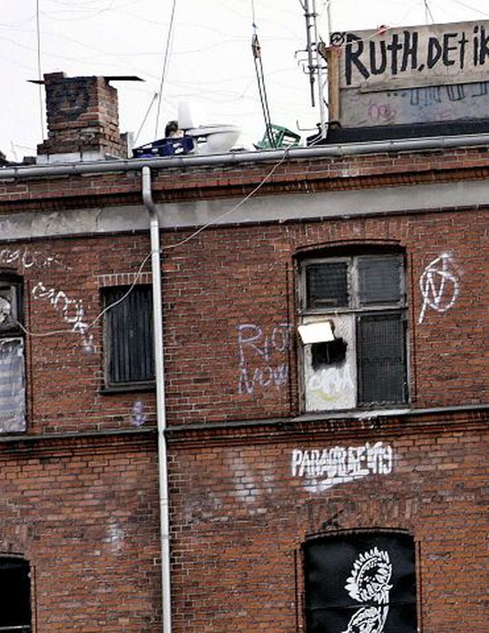 Ungdómshúsið við jagtvej Mótmælendur hafa boðað frekari aðgerðir næstu daga og ætla sér að ná húsinu aftur á sitt vald.