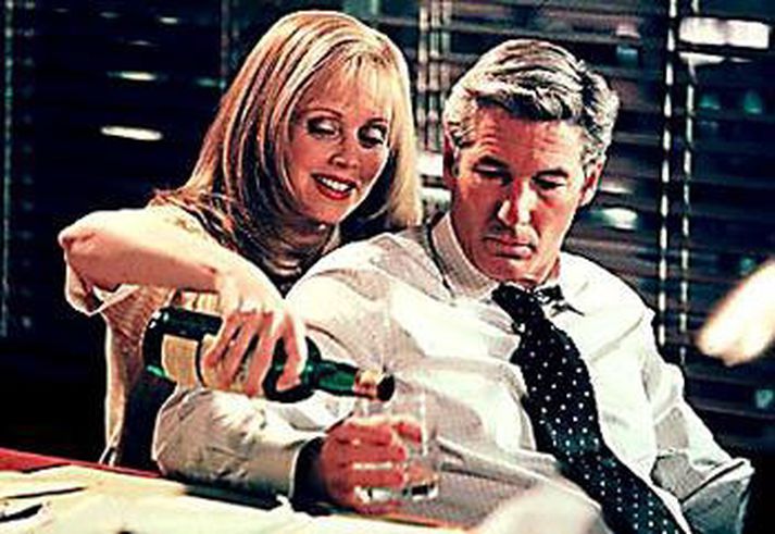 9.999 fleiri konur dönsuðu fyrir Richard Gere á Indlandi í dag.