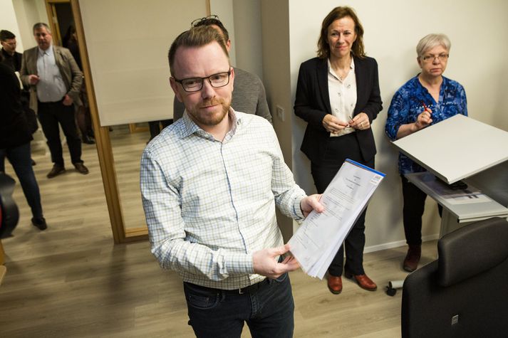 Ragnar Þór Ingólfsson var sáttur þegar samningar höfðu verið undirritaðir. 