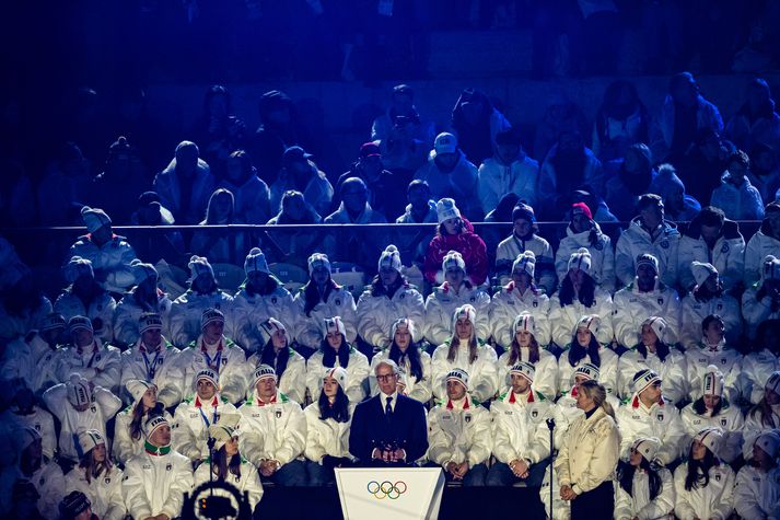 Giovanni Malago, forseti skipulagsnefndar Ólympíu- og Ólympíumóts fatlaðra í Mílanó Cortina 2026, sést hér á lokahátíð Vetrarólympíuleikanna.