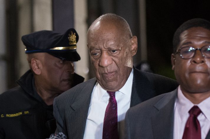 Tugir kvenna hafa sakað Cosby um nauðgun