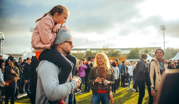 Í samvinnu við borgina verður hátíðin styttri en árin á undan, tónleikadagskráin í dalnum hefst seinna en áður og lýkur hvert kvöld klukkan 23.30, og flóra þeirra listamanna sem koma fram höfðar til breiðari aldurshóps en áður.