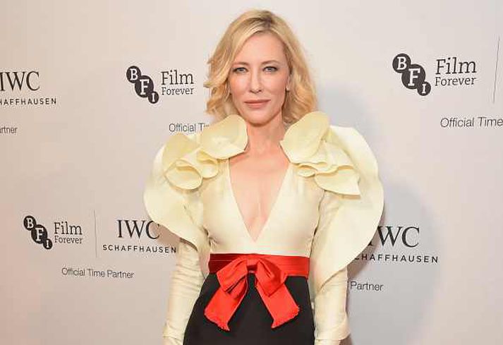 Cate Blanchett ber Gucci kjólinn vel.