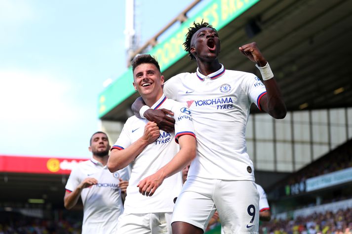 Tammy Abraham og Mason Mount, markaskorarar Chelsea gegn Norwich.