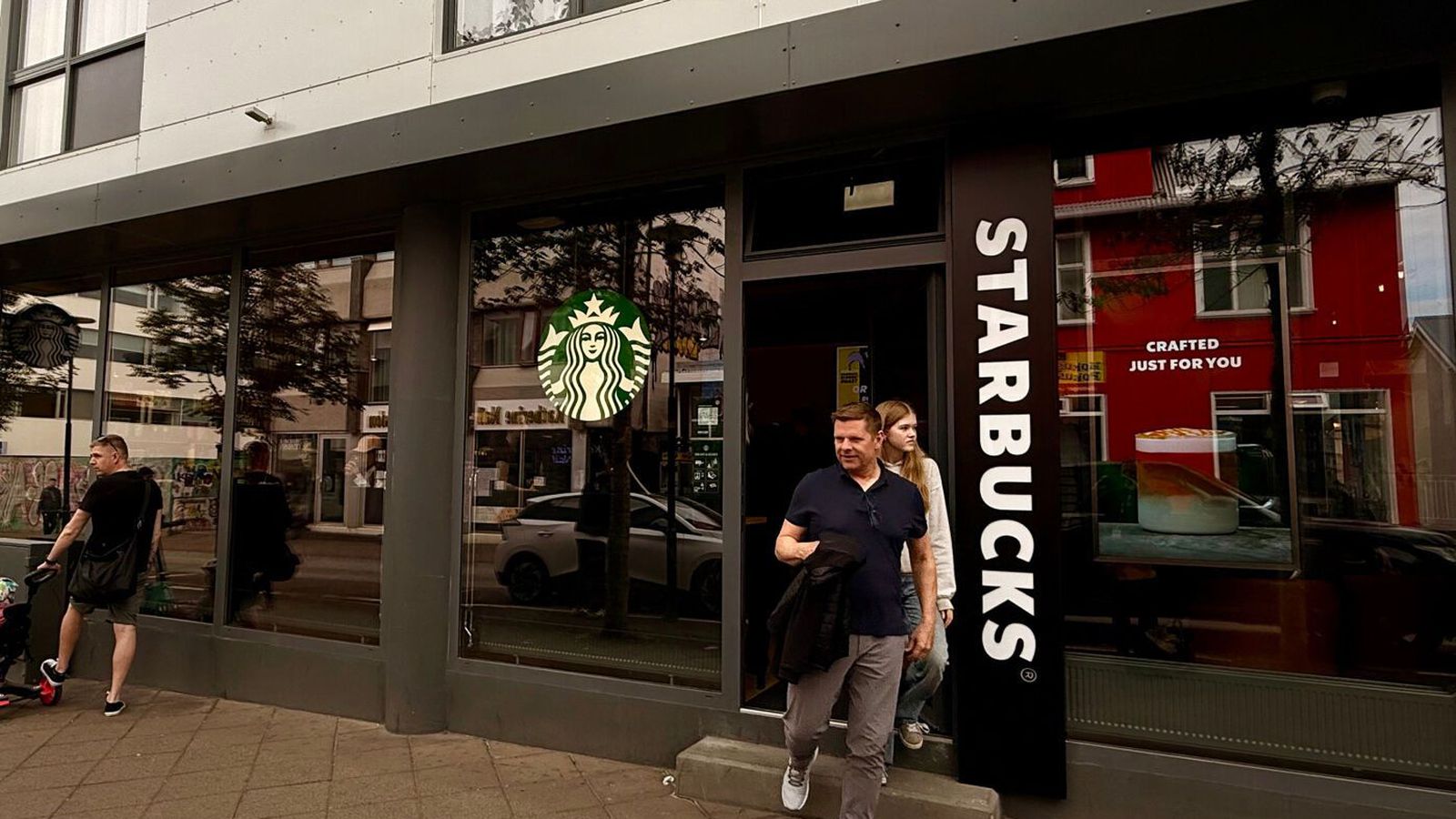 Starbucks kemur í stað Kaffi­társ